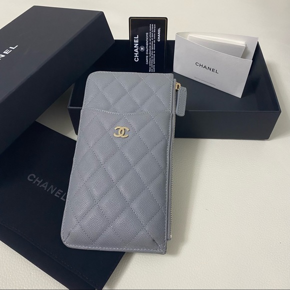 Chanel Phone Card Holder Pouch Interlocking CC logo Zipper Wallet - Picture 17 of 17